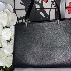 Cute purse, never worn. Not even once